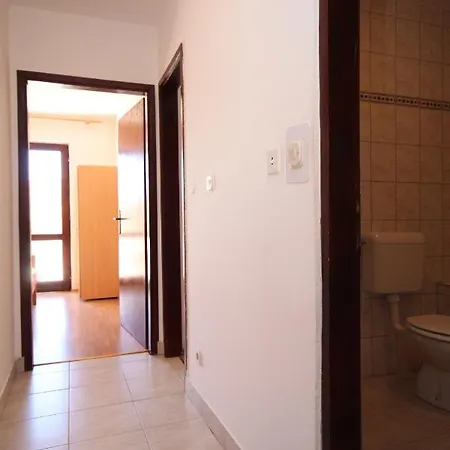 Apartments With A Parking Space Fazana - 7205 Apartment *